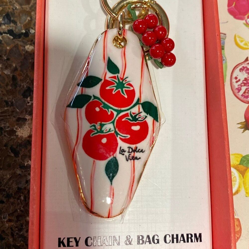 Piper K- Tomato La Dolce Vita Key Chain & Bag Charm- NIB - Picture 4 of 6